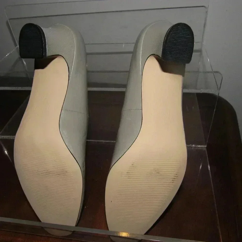 Ros Hommerson Taupe Leather Work Dress Pumps Sz 6M